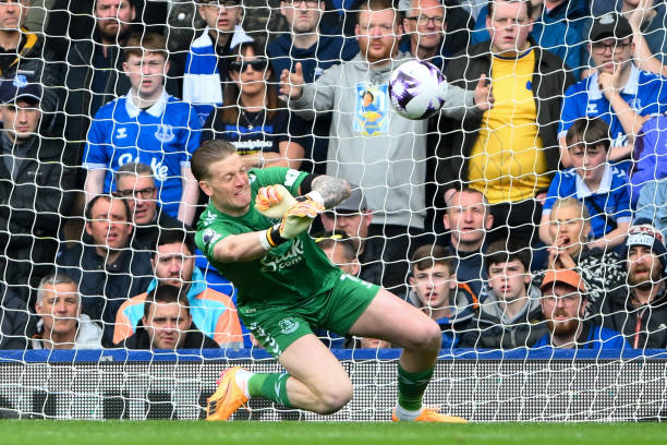 而旁边这位 而旁边这位