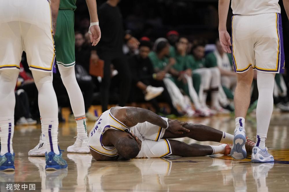 足坛对于巨 足坛对于巨