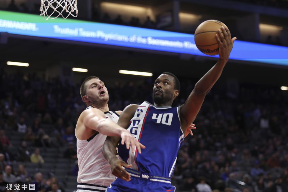 [冰雪]四名中国选手跻身女子自由式滑雪U型场地技巧决赛.